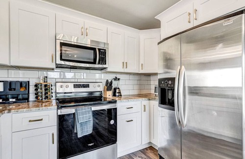 Quinton House | The Modern Mile High: Aviator`s Lookout in Quinton