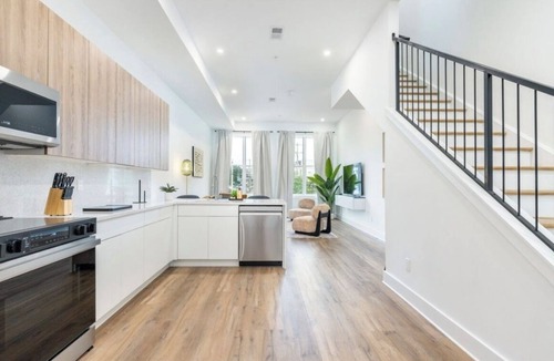 Germantown Apartment | The Modern Muse - 2 bed 2 bath