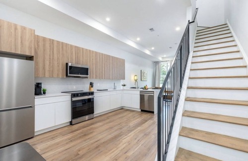 Germantown Apartment | The Modern Muse - 2 bed 2 bath