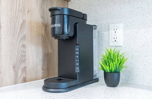 Germantown Apartment | The Modern Muse - 2 bed 2 bath