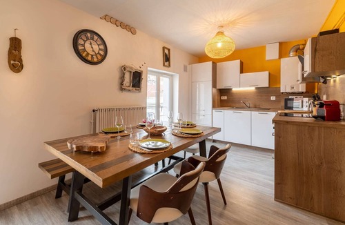 Voiron Apartment | The modern tree, Hyper Center, 8 Pers., T3 on 70m²