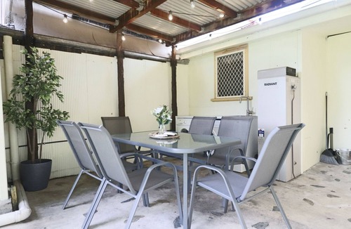 Bathurst Cottage | The Modern Victorian 200 metres from CBD