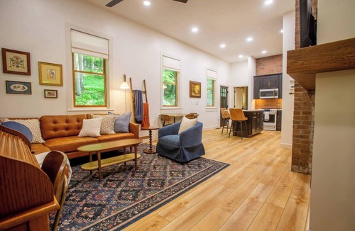 Perrysville House | The Mohican Schoolhouse