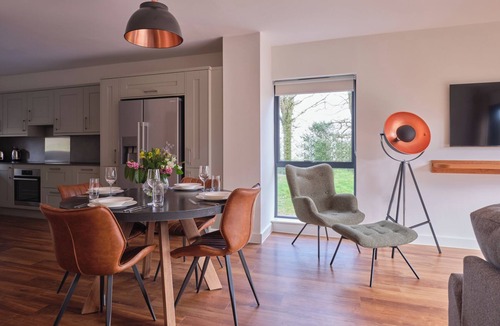 Chittlehamholt Villa | The Mole Resort - Lodges