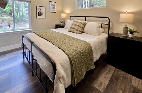 Girdwood House | The Monarch at Monarch Mine (Unit B, lower level)