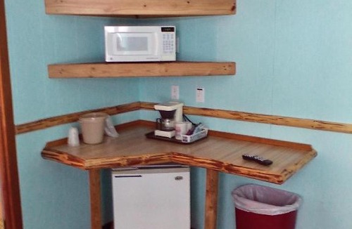 Cheboygan Hotel | The Monarch Motel