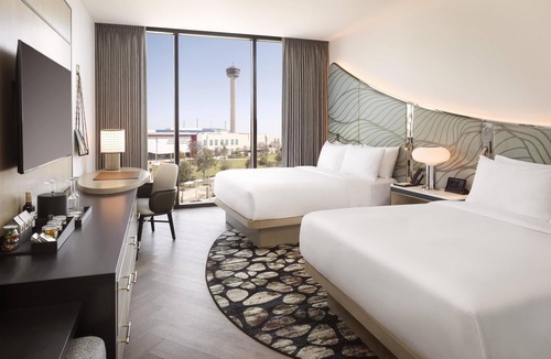 Downtown San Antonio Hotel | The Monarch San Antonio, Curio Collection By Hilton