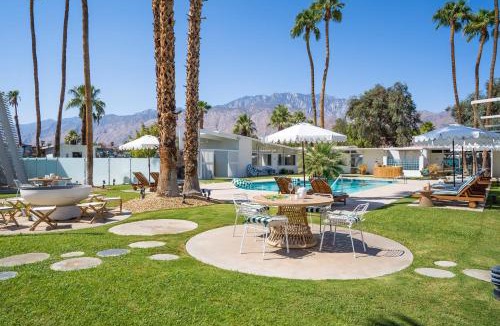 Desert Park Estates Hotel | The Monkey Tree Hotel by AvantStay