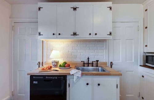 Potomac West House | The Monroe - Free Parking + Backyard Retreat