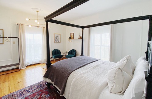 St. Andrews House | The Montague Rose Inn
