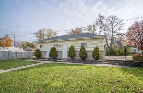 Port Washington Apartment | The Montgomery, Upper