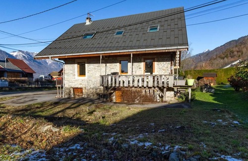 Monthion House | THE MONTHION HOUSE