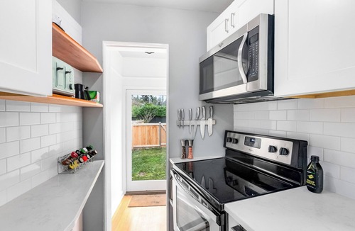 Montlake House | The Montlake Spite House