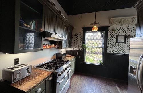 Oakland House | The Moonlight Manor - a themed hideaway!