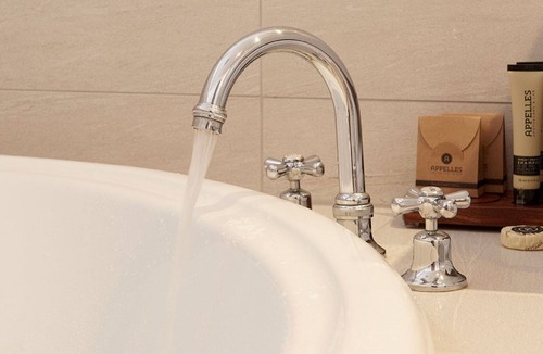 Metung Hotel | The Moorings at Metung