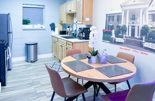 Downtown Memphis Apartment | The Moose