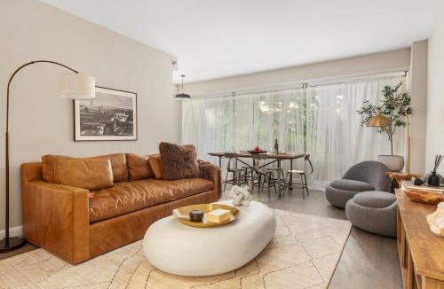Radnor - Fort Myer Heights Apartment | The Morgan - Refined 2BR King Suite with Free Parking