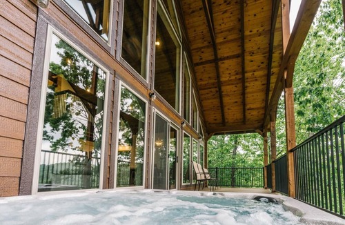 Ponca Cabin | The Morning Glory Cabin - Tree-top Getaway