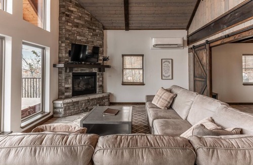 Ponca Cabin | The Morning Glory Cabin - Tree-top Getaway