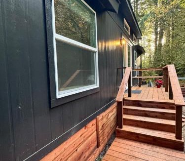 Klamath Ski Chalet | The Mossy Hideout Cabin