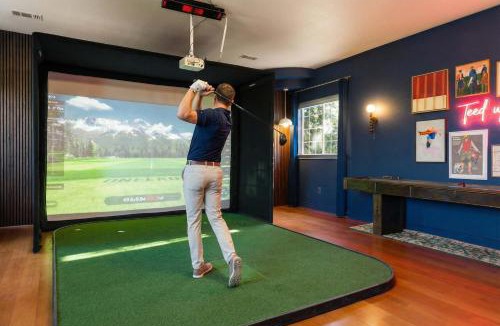 San Antonio House | The Most Epic Experience w Private Sports Complex