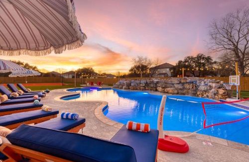 San Antonio House | The Most Epic Experience w Private Sports Complex