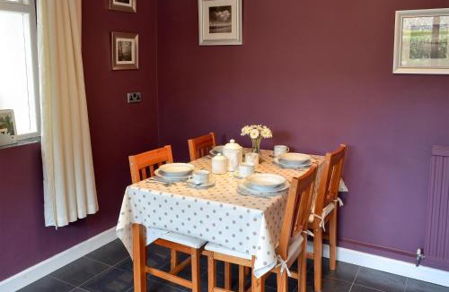 Sudbury House | The Mount