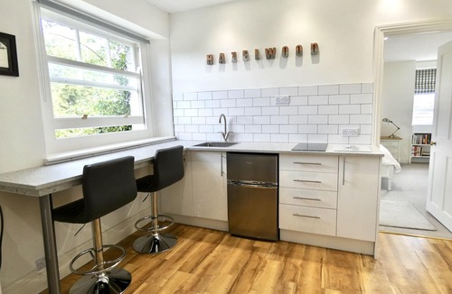 Somerton Apartment | The Mount Somerton