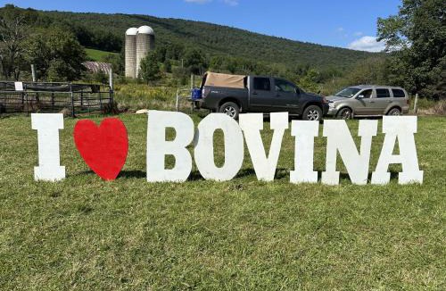 Bovina Center Bed & Breakfast | The Mountain Brook Inn