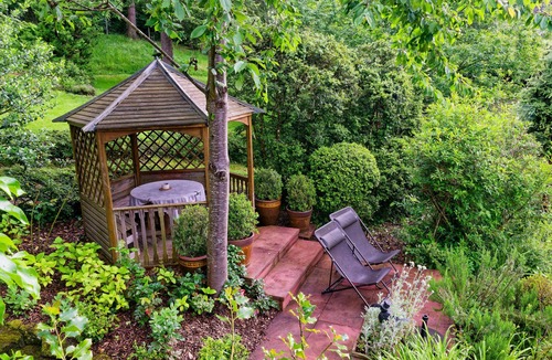 La Vancelle Apartment | The Mountain Hiker - Garden terrace & views