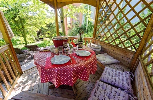 La Vancelle Apartment | The Mountain Hiker - Garden terrace & views