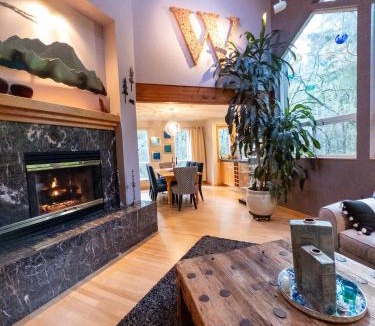 Corvallis House | The Mountain House