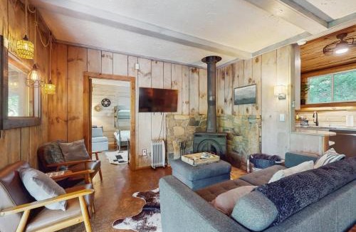 Horse Shoe House | The Mountain Perch