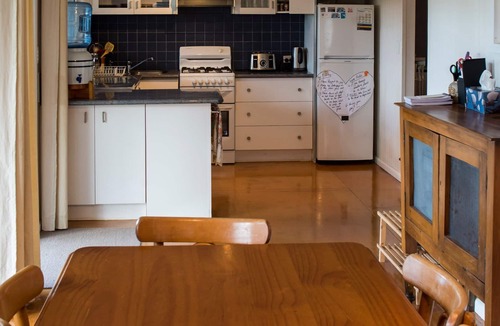 Ventnor House | The Mountainview Hideaway