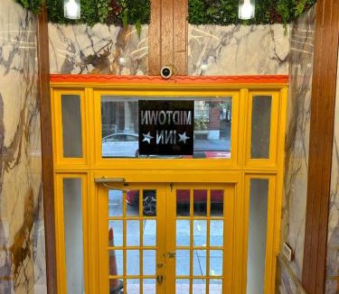 Mount Vernon Hotel | The Mt Vernon Inn