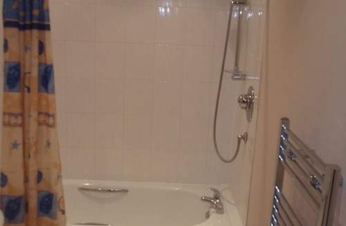 Barns Green Hotel | The Mucky Duck Inn