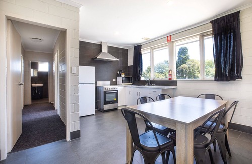 Mulgrave Hotel | The Mulgrave Motel