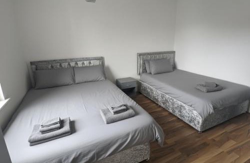 Shirley Hotel | The Music Rooms! Rooms above Griffin Pub-Winter 2026 Sale!