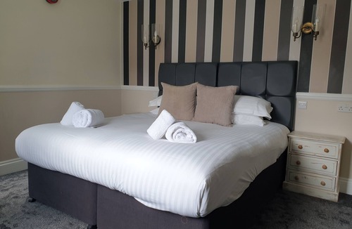 Chichester Hotel | The Nags Head