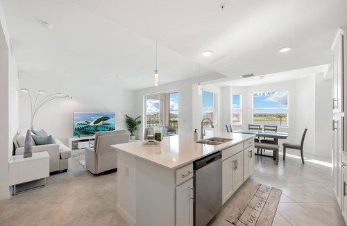Immokalee Condo | The Naples golfers paradise awaits at The National Golf & Country Club resort