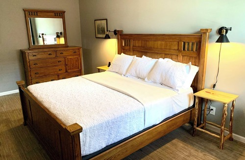 Naples Hotel | The Naples Hotel