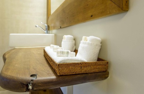 Tamahere Hotel | The Narrows Landing