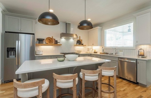 Eighth Avenue House | The NASH | 8BR Designer Duplex w/Hot Tub, Rooftops, Shuffleboard & More | Sleeps 24