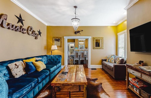 Nashville House | The Nashville White House