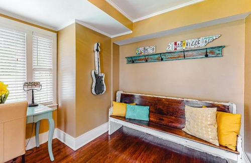 Nashville House | The Nashville White House