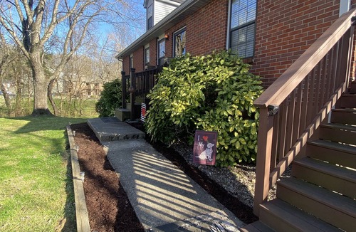 Tulip Grove House | The NashvilleNest 3BR 2Ba Large Fenced Yard 15 Min to DT