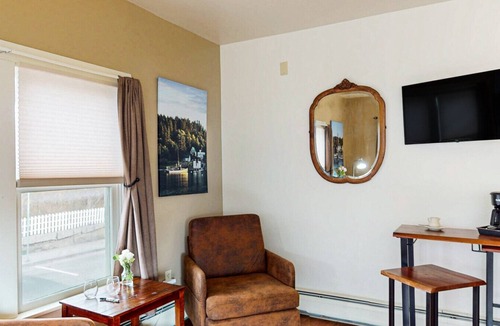 Stonington Apartment | The Nathaniel Bowditch - Inn on the Harbor