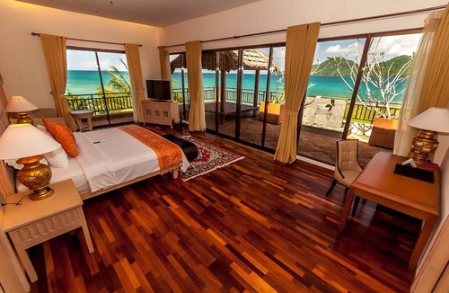 Salahutu Resort | The Natsepa Resort & Conference Center