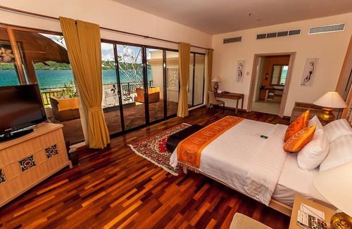 Salahutu Resort | The Natsepa Resort & Conference Center