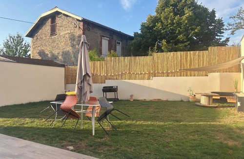 Saint-Etienne Apartment | THE NATURAL PATIO